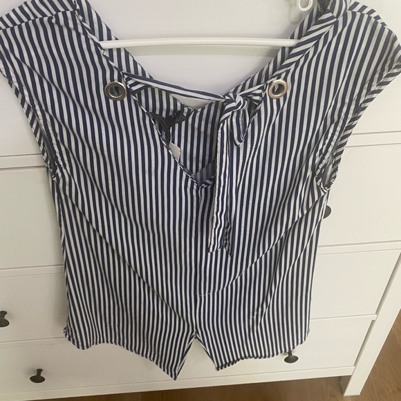 Cute summer shirt - Picture 2 of 2